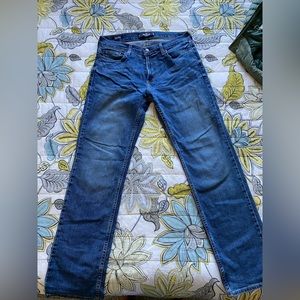 Hollister Epic Flex Jeans - Slim Straight 32x32